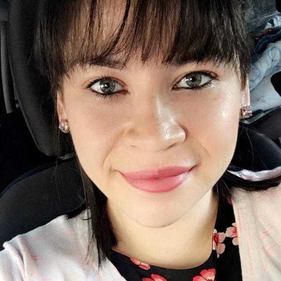 Meet your Posher, Maria - Picture 1 of 1